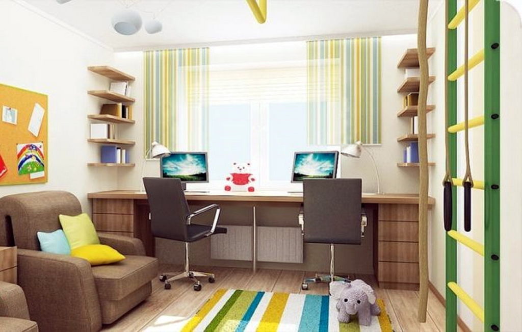 Светлые и удобные рабочие места для двух школьников в углах стенки у окна