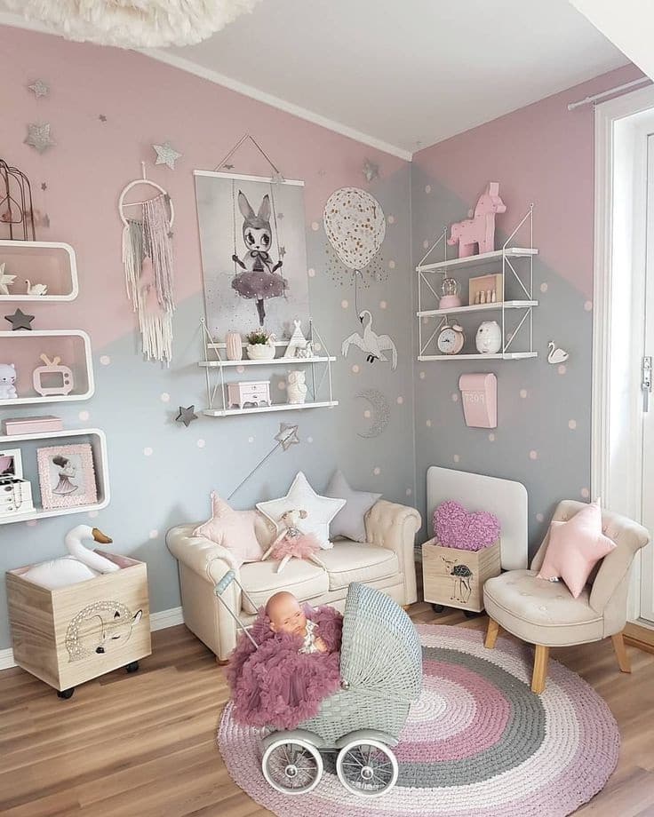 Круглый вязаный коврик обеспечит детской идеальный уровень комфорта